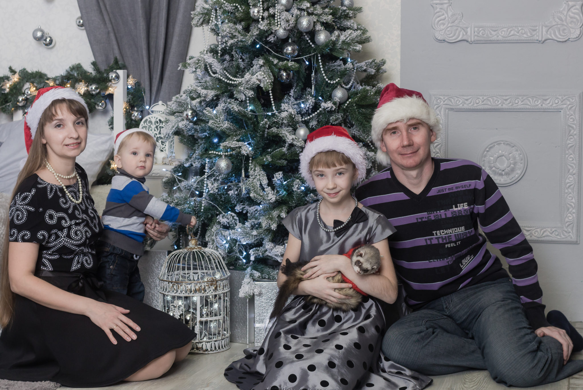 Красивая семейная фотосессия с детьми в студии и на природе.Фотосессии семейных пар.