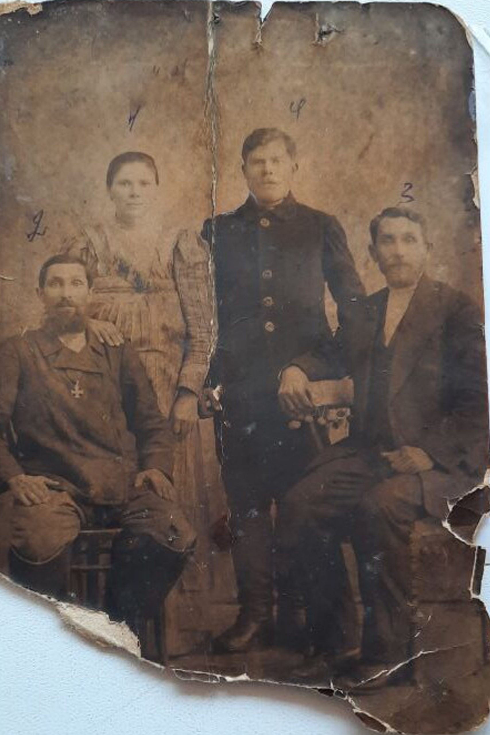 Реставрация старинной фотографии